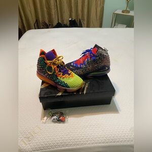 Nike LeBron 17 'What The' Size 8 in Men
